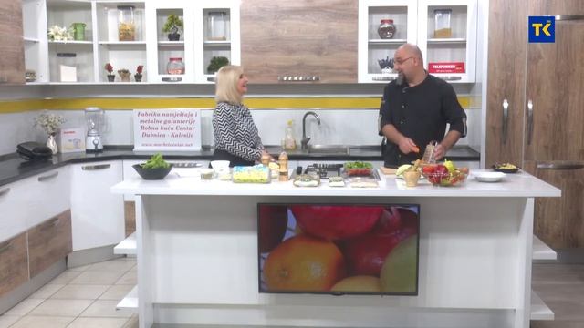SOČNO I MOĆNO - KULINARSKI SHOW - POSNA MIMOZA SALATA смотреть онлайн