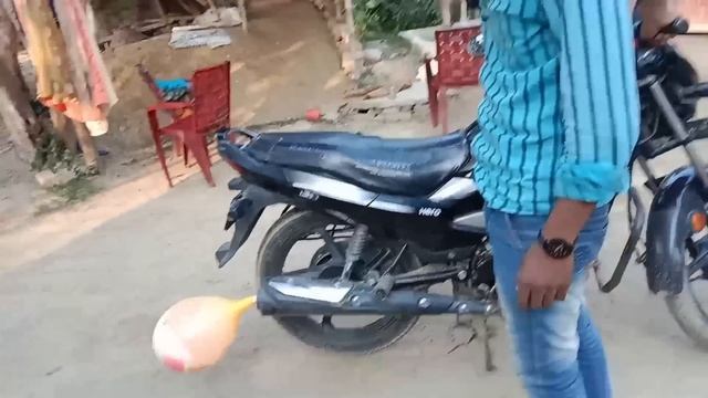 Super bike vs Monster size Balloons смотреть онлайн