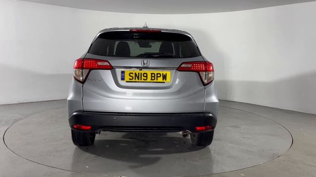 Honda Jazz - SN19 BPW смотреть онлайн
