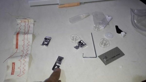 BERNETTE SEW AND GO 1 AUTOMATIC SEWING MACHINE