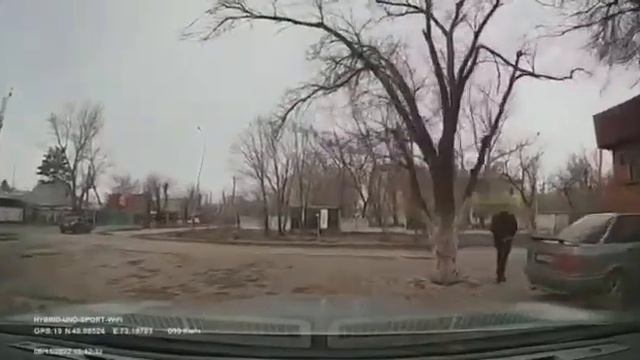 Карагандинца арестовали на пять суток смотреть онлайн