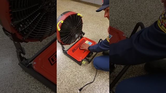 BlowHard fan set-up смотреть онлайн