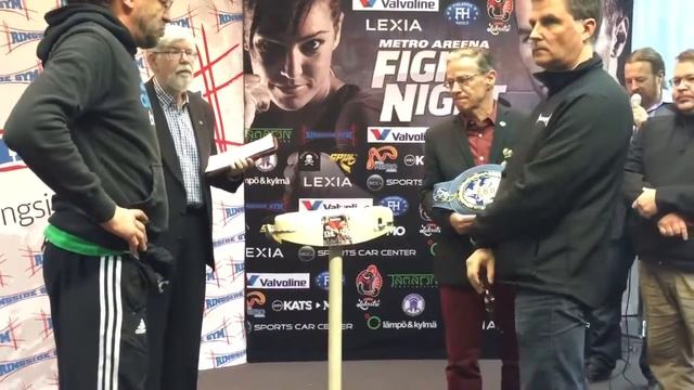 17 3 2016 Weight in Edis Tatli 269 KOs 1 0 vs Massimiliano Ballisai 2012KOs 2 смотреть онлайн