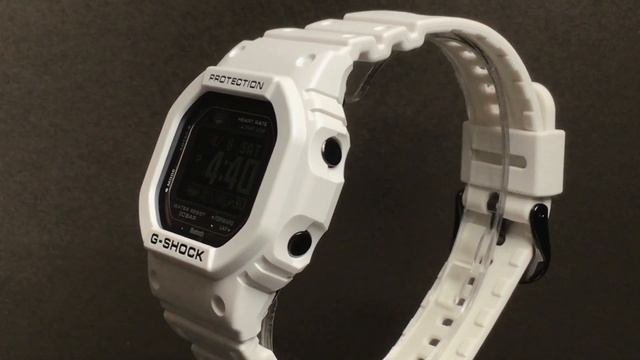 G-SHOCK G-SQUAD DW-H5600-7JR 心拍計測/歩数計測 デジタル ソーラー腕時計 メンズ スマートフォンリンク ホワイト смотреть онлайн