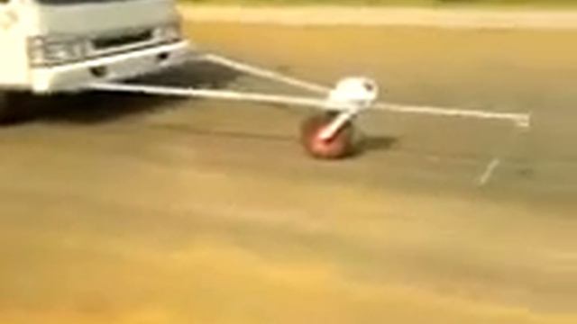 Road marking machine.3gp смотреть онлайн