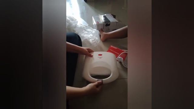 Unboxing dan Riview toaster alat roti bakar смотреть онлайн