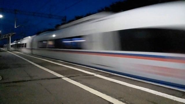 Электропоезд "САПСАН" ЭВС1-12 проследовал платформу Трубниково. 200 км/ч. ♥🤗😉☺️🤩😘🥰😍✌️👍😜❤❤️☺😄😊🤭😆🙂🥹😃✌ смотреть онлайн