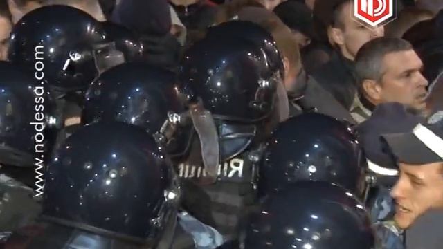 Без комментариев: штурм областной милиции смотреть онлайн