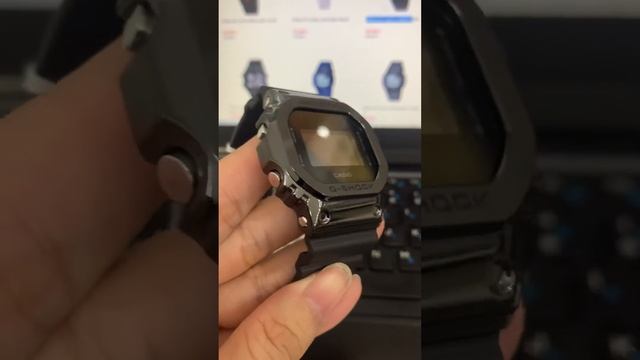 Đồng Hồ Nam Casio G Shock GM-5600B-1DR Dây Nhựa - Vỏ Kim Loại Màu Đen - Thiết Kế Mặt Vuông. смотреть онлайн