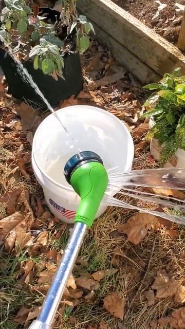 Oops 😬 😅 At least it still works!! frozen hose sprayer!! #fyp #winter #oops #gardenerbob смотреть онлайн