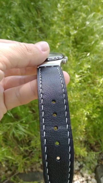 Ремешок для часов Swatch. Ремешок 22 мм. Ремешок с белой прошивкой. Черный ремешок для часов. смотреть онлайн