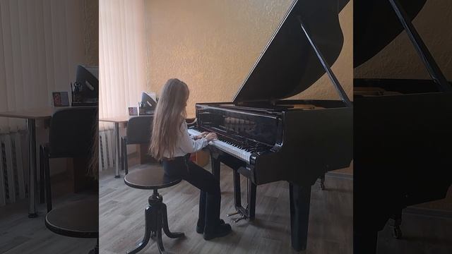 Свириденко Дарья. В.Шаинский "Песенка крокодила Гены " смотреть онлайн