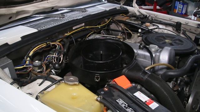 Casper the Friendly Benz Part 7: Air Filter Inspection and Replacement смотреть онлайн