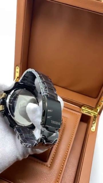 часы Diesel Mega Chief DZ4338 смотреть онлайн