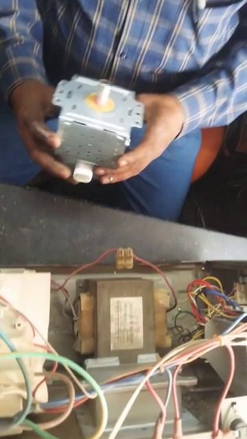 Replacing Magnetron in a "microwave oven"..….. смотреть онлайн