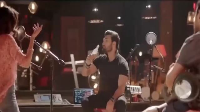 Old Vs New - Zaalima Coca Cola Pila de Song - Different Remakes. смотреть онлайн