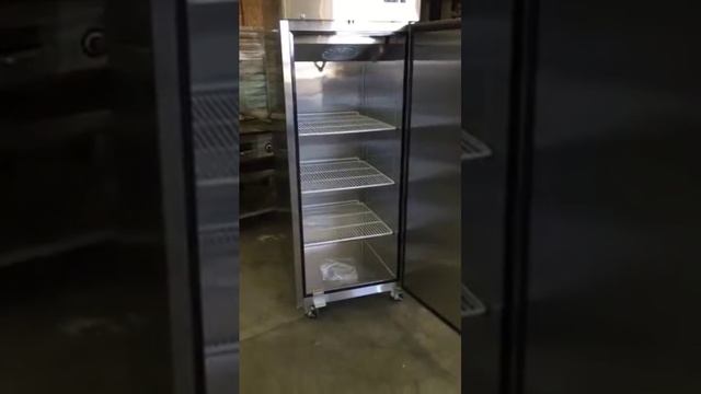 Video Demo of the Atosa MBF8004 Commercial Refrigerator смотреть онлайн