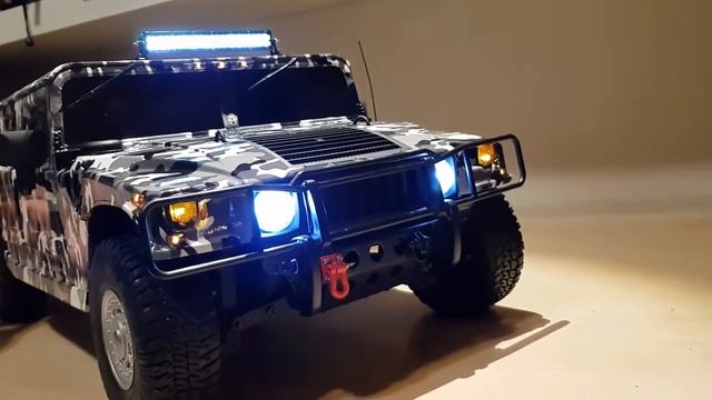 Hummer Kyosho 1/8 de Altaya Led light test смотреть онлайн
