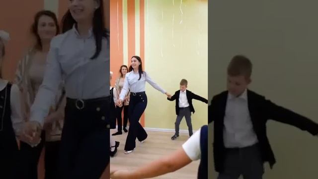 Школа Волчок (Санкт-Петербург) смотреть онлайн