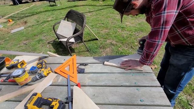 DIY microwave shelf // space saving solutions for a tiny house. смотреть онлайн