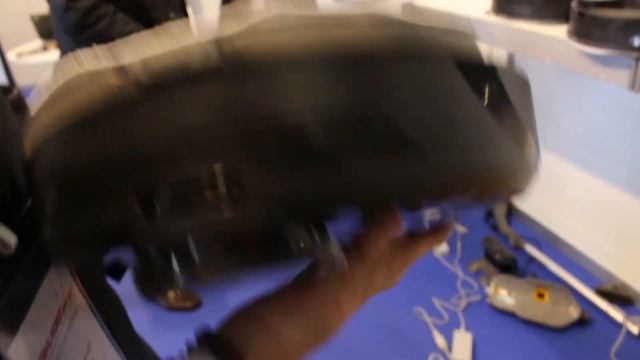 El aspirador autónomo Deebot R95 que se maneja desde el móvil смотреть онлайн