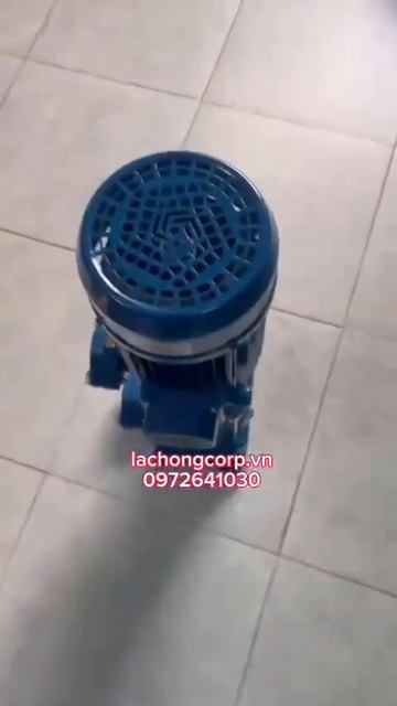 Máy bơm trục đứng Pentax U7V-400/8T. Công suất : 3kw/4HP/380V смотреть онлайн