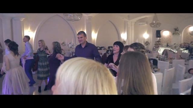 Сама пью - сама наливаю  гурт VIP Українські пісні .