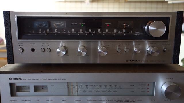 Pioneer SX-590 & Kenwood LS-1200 смотреть онлайн