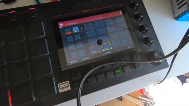 E-MU Drumulator audio clock slaved (no midi) смотреть онлайн