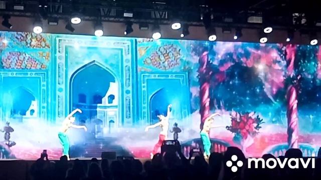 Бесплатные развлечения в Национальном центре Россия смотреть онлайн