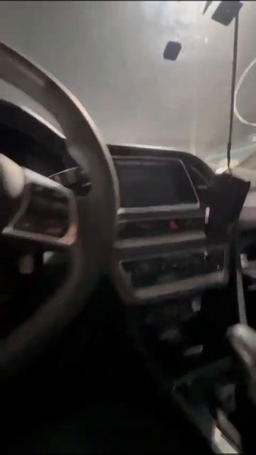 Hyundai Sonata 2018. 2,4 обьем. 5500$ примерно болот. Таза кузов без рассад смотреть онлайн