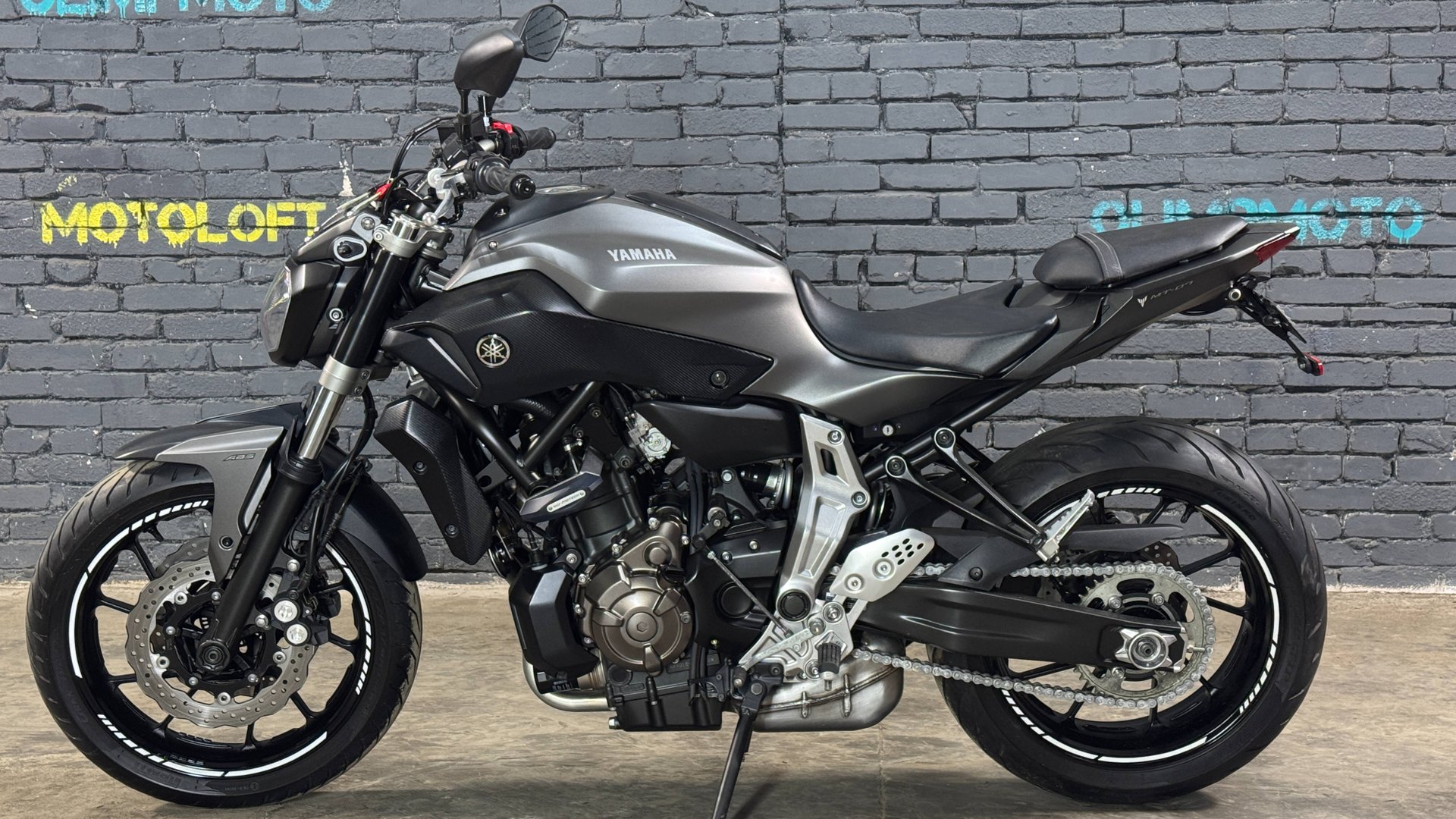 Yamha MT07 смотреть онлайн