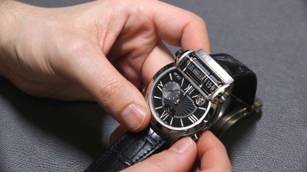 Jacob & Co. Epic SF24 Watch Review | aBlogtoWatch