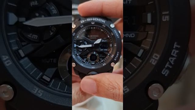 CASIO G-SHOCK (GA-2000S-1A) - Unboxing