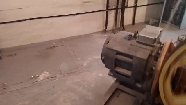 Машинное помещение лифтов в 16 этажке (серия дома ll-68) смотреть онлайн
