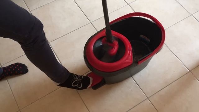 Vileda EasyWring Ultramat- première utilisation / First use смотреть онлайн