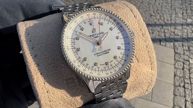 BREITLING Navitimer Automatic 35 LADY A17395211A1A1 смотреть онлайн
