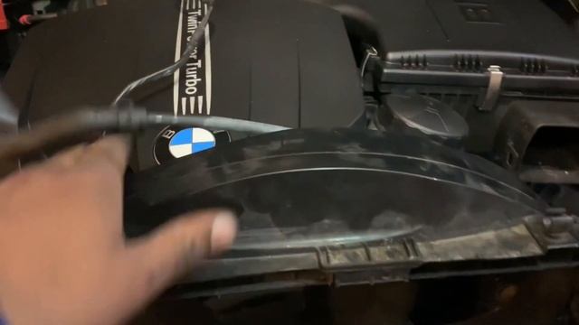 BMW INTERCOOLER AND FAN REMOVAL 335i смотреть онлайн
