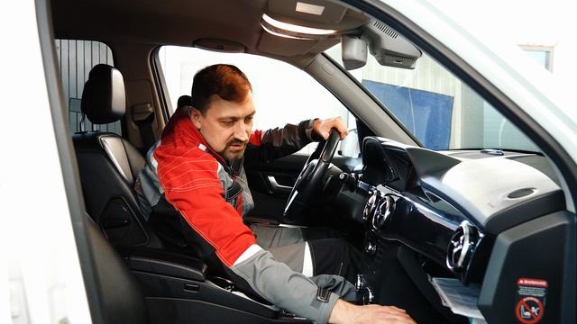 Mercedes Benz GLK (X204) Чем хорош, а чем не очень Обзор немецкого компакт-кроссовера смотреть онлайн