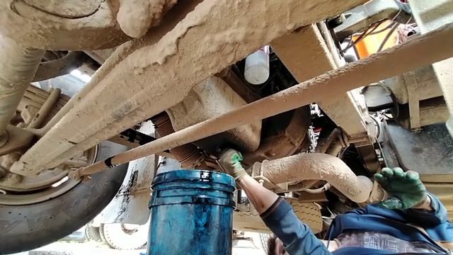 Получил по морде за замену масла смотреть онлайн