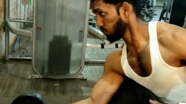 12.5 kg dumbbell bicep workout by Veeru yadav/#bicepworkout смотреть онлайн