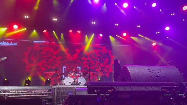 Three Days Grace - I Hate Everything About You (live from Budapest Park 2022. 09. 30.) смотреть онлайн