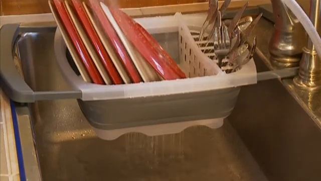 Collapsible Over the Sink Dish Drainer Progressive Kitchen Gadgets Demo смотреть онлайн