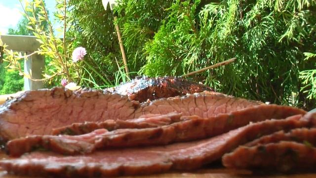 ANGUS FLANK STEAK - NA GRILU -ŠŤAVNATÝ A LAHODNÝ HOVĚZÍ STEAK -VIDEORECEPTY -RECEPTY - GRILOVÁNÍ смотреть онлайн