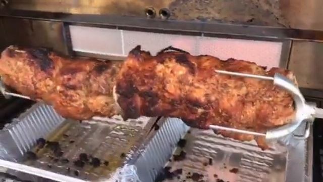 Pork lion on DCS 36” grill at SoCal BBQ Outlet смотреть онлайн