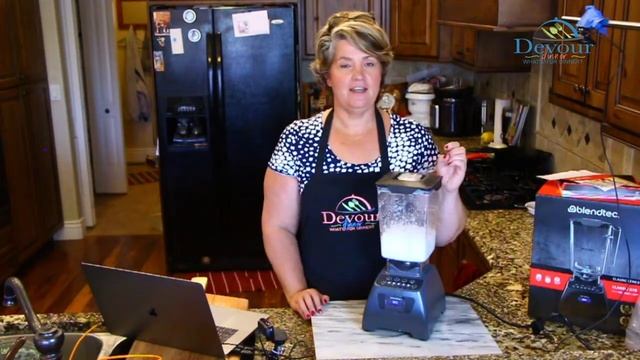 Blendtec 575 Classic Blender Unboxing Video ~ Devour Dinner смотреть онлайн