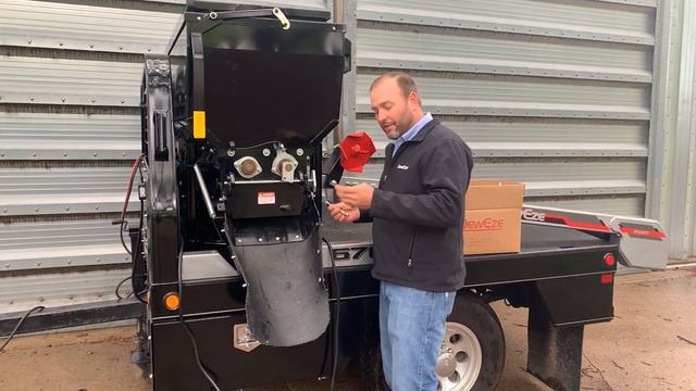How To Setup Your BeefCake Cattle Feeder | DewEze | Powered by Harper Industries смотреть онлайн