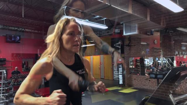 Meet Kelly, trainer at Snap Fitness 24/7 - Jacksonville, FL смотреть онлайн