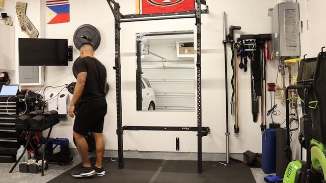 HOME GARAGE GYM OVERVIEW: Ideas, Build, & Tour смотреть онлайн
