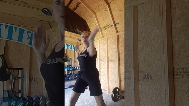 How 2 Use 2 Techniques 2 Defend Yourself! смотреть онлайн